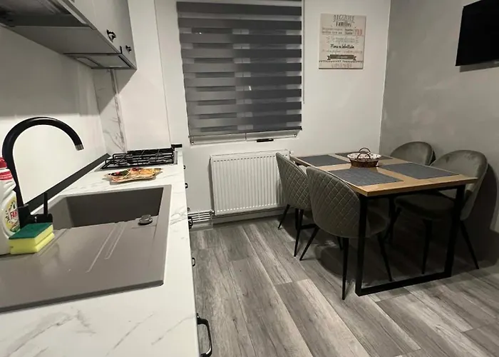 Lägenhet Edem Apartmet Craiova