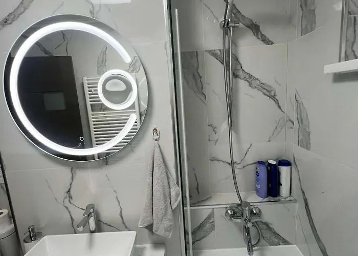 Lägenhet Edem Apartmet Craiova